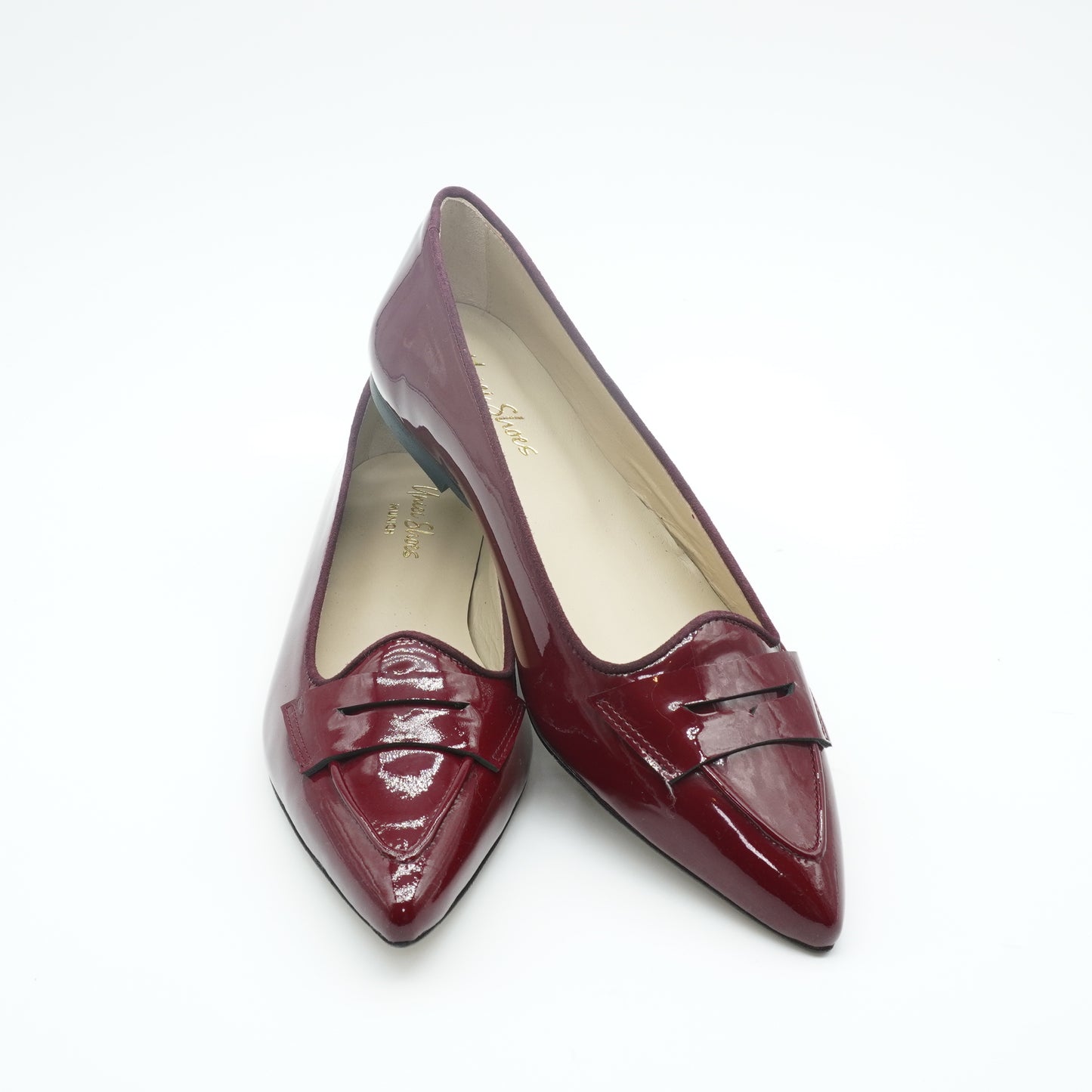 Pointy Penny Loafer Lackleder Bordeaux