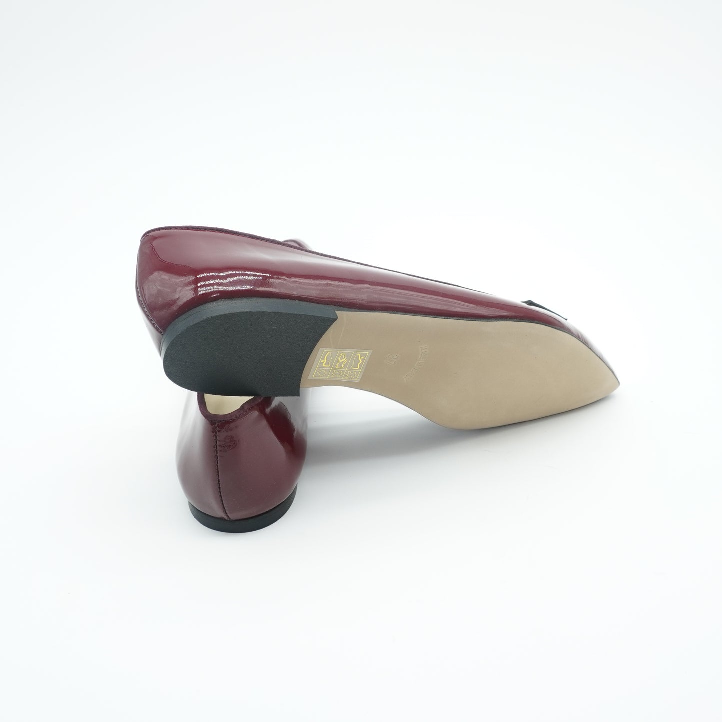 Pointy Penny Loafer Lackleder Bordeaux